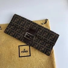Fendi — Fendi Mamma Baguette 30cm — Handbag — resale