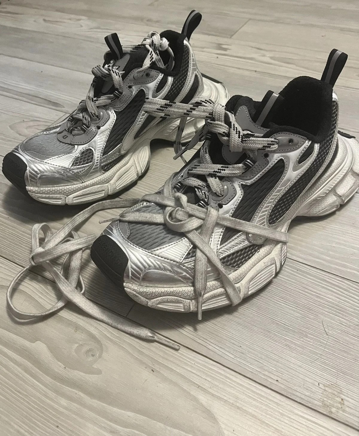 Balenciaga — Balenciaga 3xl Extreme Lace — Sneaker — resale