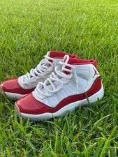 Jordan — Size 6 - Jordan 11 Retro High — Sneaker — resale