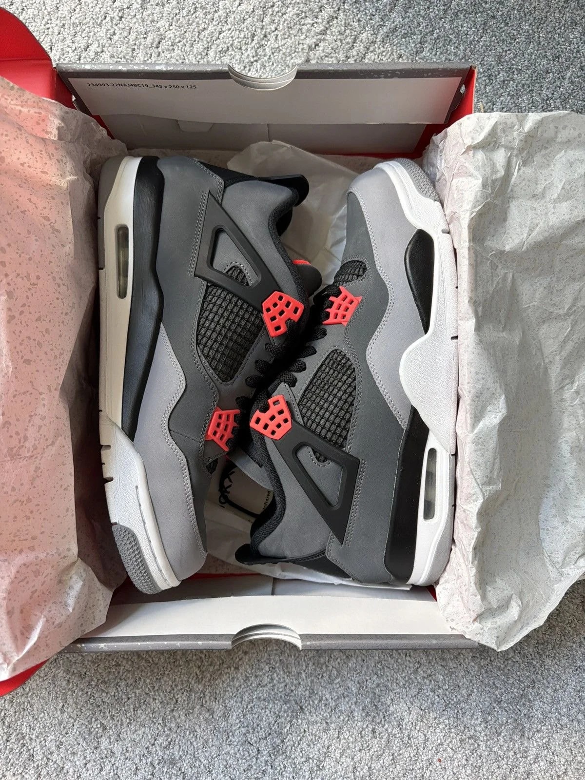 Jordan — Jordan 4 Infared — Sneaker — resale