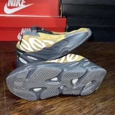 Yeezy — Size 4 - Yeezy Boost 700 Mnvn Flux — Sneaker — resale