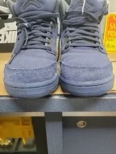 Air Jordan — Size 8 - Air Jordan 5 Retro SE — Sneaker — resale