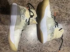 Off-White — Off-white X Hyperdunk 2017 — Sneaker — resale