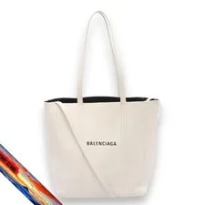 Balenciaga — Balenciaga Everyday XS 551810 — Handbag — resale