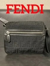 Fendi — Fendi Strap 519724 — Handbag — resale