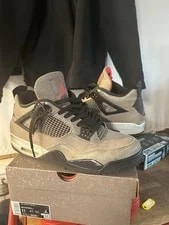 Air Jordan — Air Jordan 4 Retro Haze DB0732-200 — Sneaker — resale