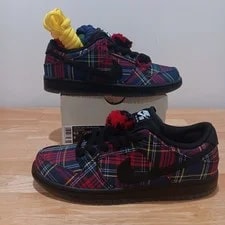 Nike SB — Nike SB Dunk LOW Nardwuar Size 6.5 II1493 600 — Sneaker — resale