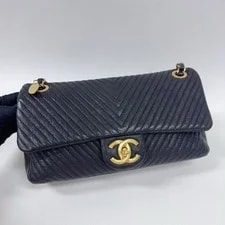 Chanel — Chanel Classic Flap Chevron Chain — Handbag — resale