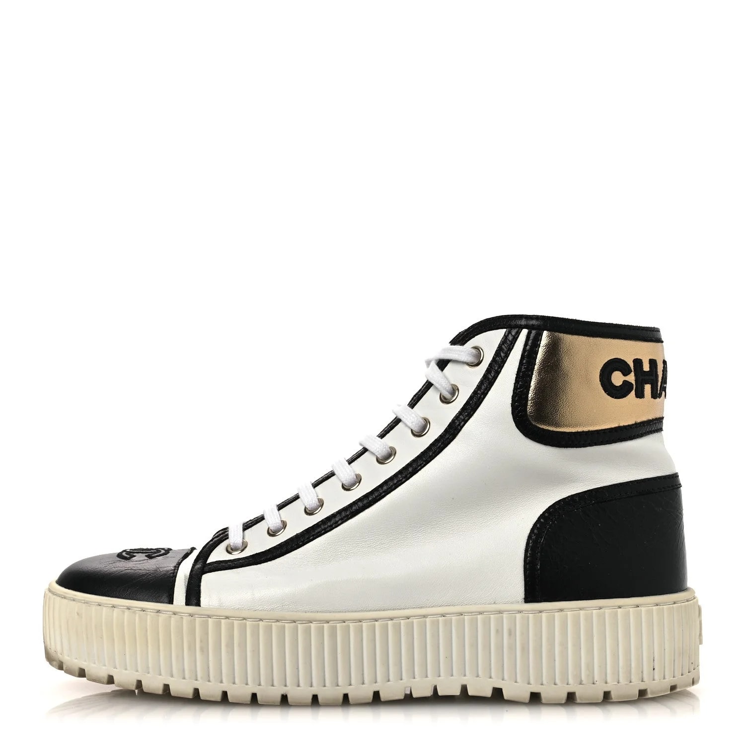 Chanel — Aged Lace Up Cap Toe 39.5 White Gold — Sneaker — resale