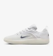 Nike SB — Nike SB Zoom Nyjah 4 Skate Shoes ’s 10.5 Skateboarding Streetwear — Sneaker — resale