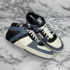 Louis Vuitton — Louis Vuitton Ace Size 8LV 9US Preowned — Sneaker — resale