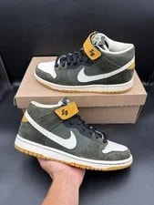 Nike SB — Size 8 - Nike SB Dunk Mid Pro Bay Packers Dark Army 2009 — Sneaker — resale