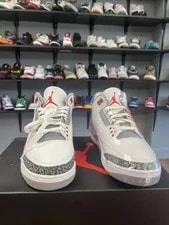Air Jordan — Air Jordan 3 2022 — Sneaker — resale