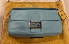 Fendi — Fendi Baugette Never Been — Handbag — resale