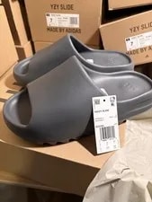 Adidas — Adidas Yeezy Slides ID2350 Ship Now — Sneaker — resale