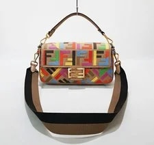 Fendi — Fendi Medium Baguette 8BR600 154138846 — Handbag — resale