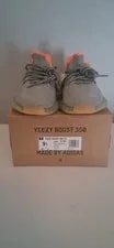 Adidas — Adidas Originals Yeezy Boost 350 V2 — Sneaker — resale