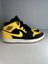Jordan — Jordan 1 Retro Mid New Love 2017 554724-035 ’S — Sneaker — resale