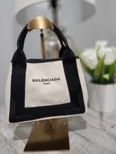 Balenciaga — Balenciaga Cabas — Handbag — resale