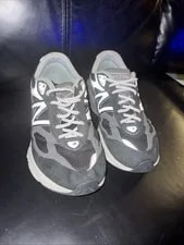 New Balance — New Balance 990s V6 — Sneaker — resale