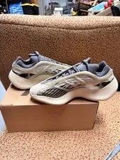 Yeezy — Yeezy 700 V3 Fade Salt ’s Size 9.5 Low Top W/Box Clean — Sneaker — resale