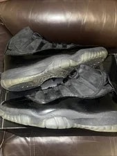 Jordan — Cap and Gown Jordan 11 — Sneaker — resale
