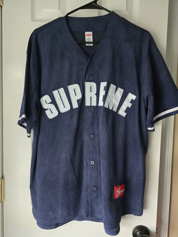 Supreme — Supreme Ultrasuede Baseball — streetwear — resale