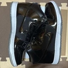 Nike SB — 9.0US Nike Sb Dunk High — Sneaker — resale