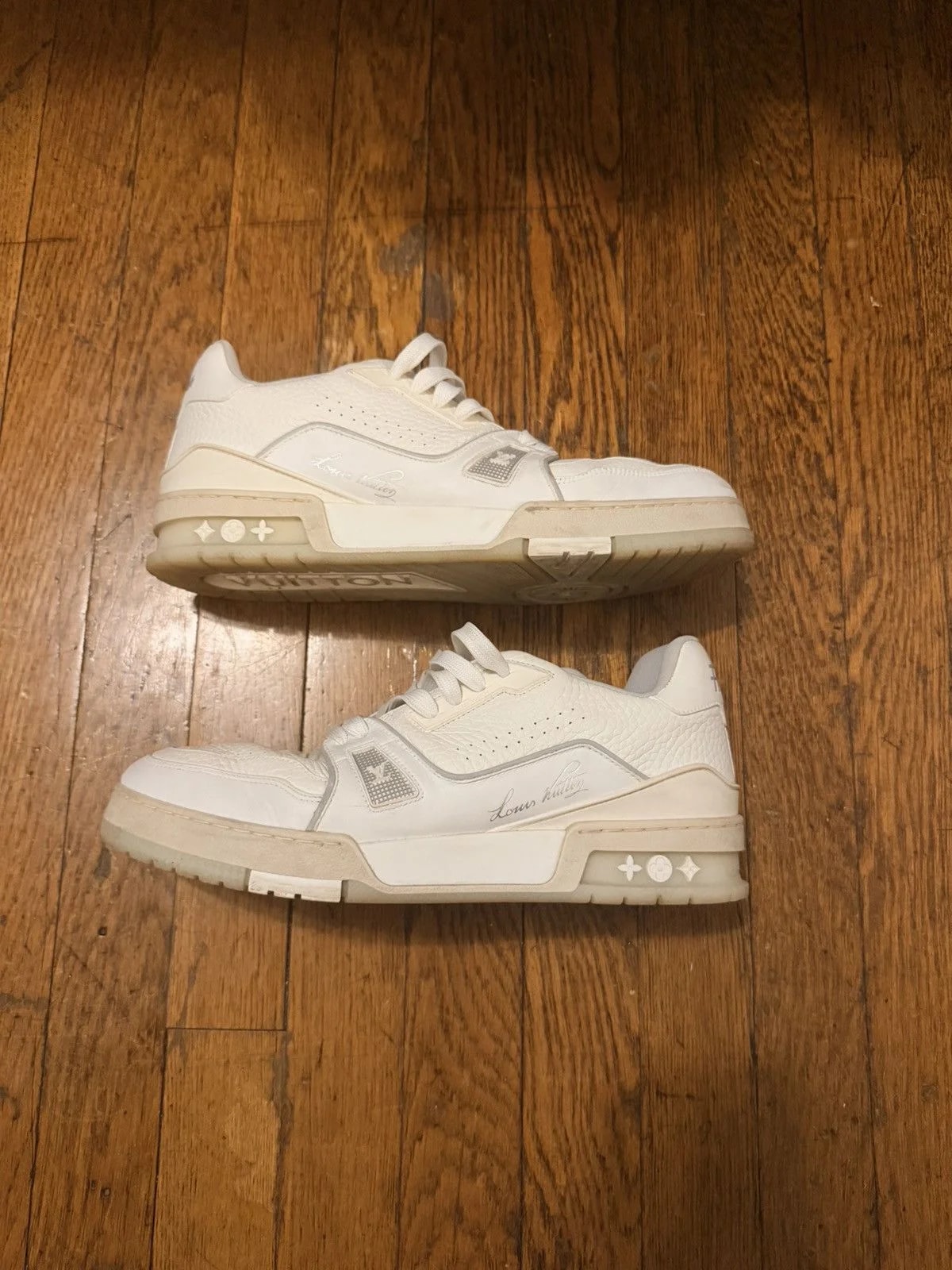Louis Vuitton — Louis Vuitton Virgil Abloh — Sneaker — resale