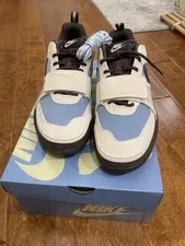 Nike — Nike X Zoom Field Jaxx Leche Size 10.5M HQ3072-400 New — Sneaker — resale