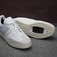 Adidas — Adidas (Velosamba) Samba Cycling Shoes Cloud Size 10 New (IG5540) — Sneaker — resale