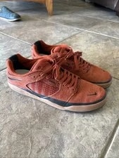 Nike SB — Nike Sb Ishod ’s — Sneaker — resale