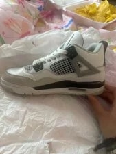 Jordan — Size 6 - Jordan 4 Retro Mid Military — Sneaker — resale