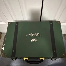 Nike SB — Nike SB Dunk Low “Arts-Rec” Special BOX 10.5M/12W — Sneaker — resale