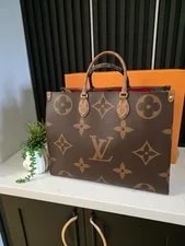 Louis Vuitton β Louis Vuitton Giant Reverse on the Go Interior Large β Handbag β resale