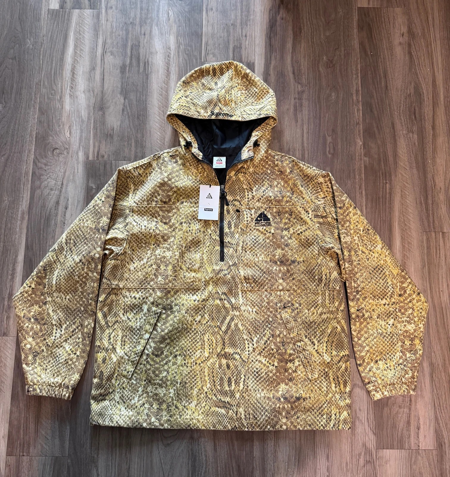 Supreme — Supreme ACG Pullover Anorak — Handbag — resale