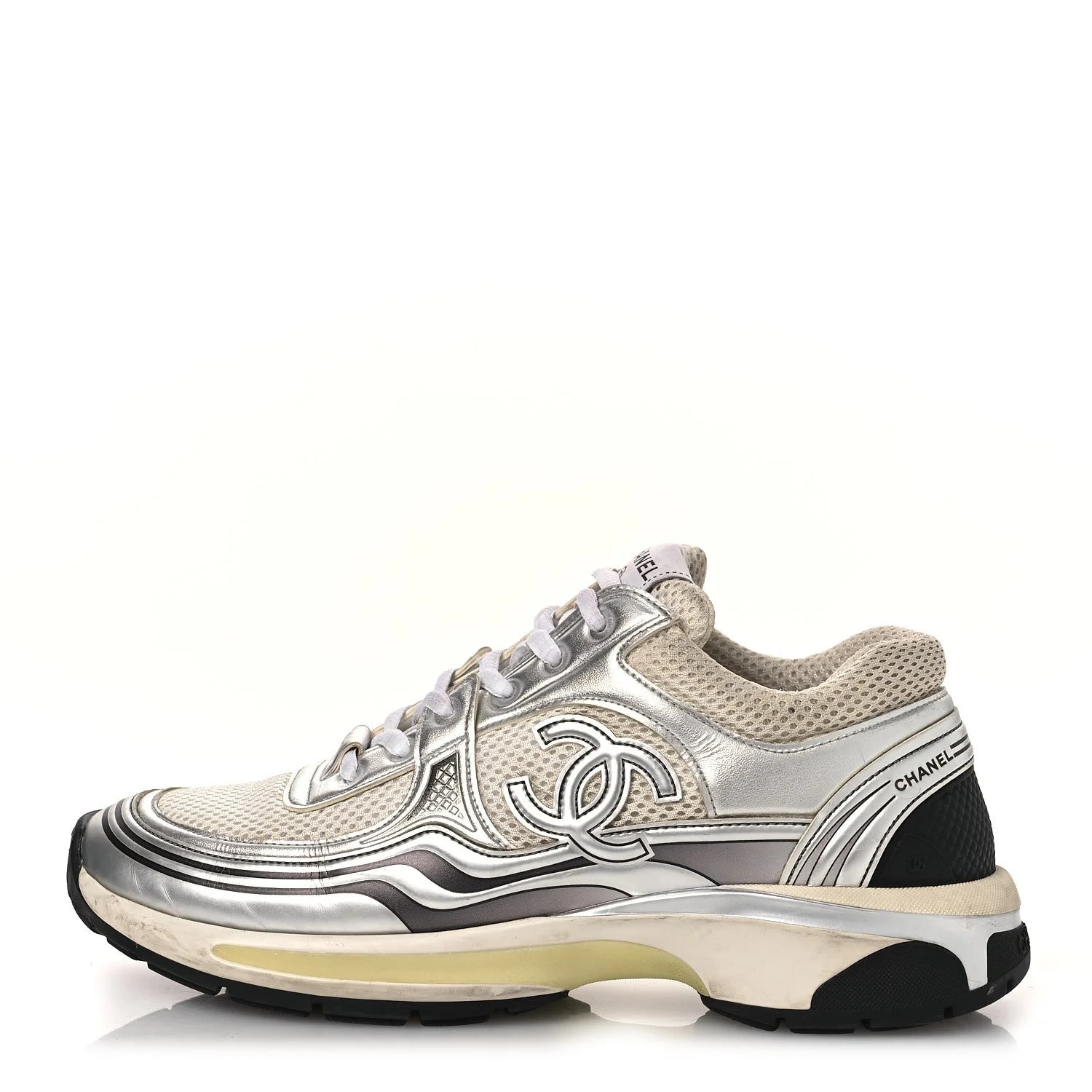Chanel — Fabric Laminated Stretch CC 39.5 — Sneaker — resale