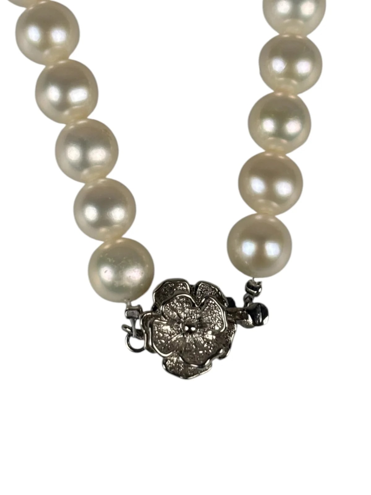 Necklace — Jewelry — resale