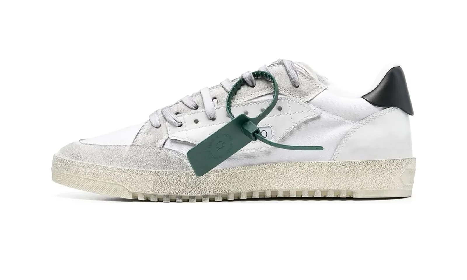Off-White — Vulcanized "Distressed " OMIA227C99FAB0010 101 — Sneaker — resale
