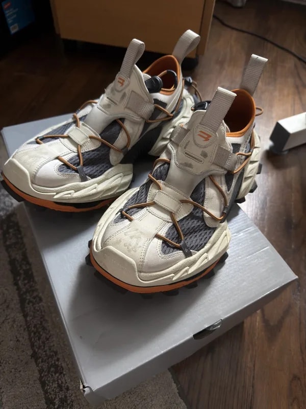 Balenciaga — Balenciaga Hike — Sneaker — resale