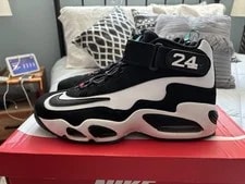 Nike — Nike Air Griffey Max 1 (2026) Freshwater DD8558 100 — Sneaker — resale