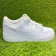 Nike — Nike Air Force 1 '07 Low Size 8 Walking Lifestyle Shoes — Sneaker — resale