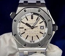 Audemars Piguet — Audemars Piguet Royal Oak Offshore White - 15710ST.OO.A002CA.02 — Watch — resale