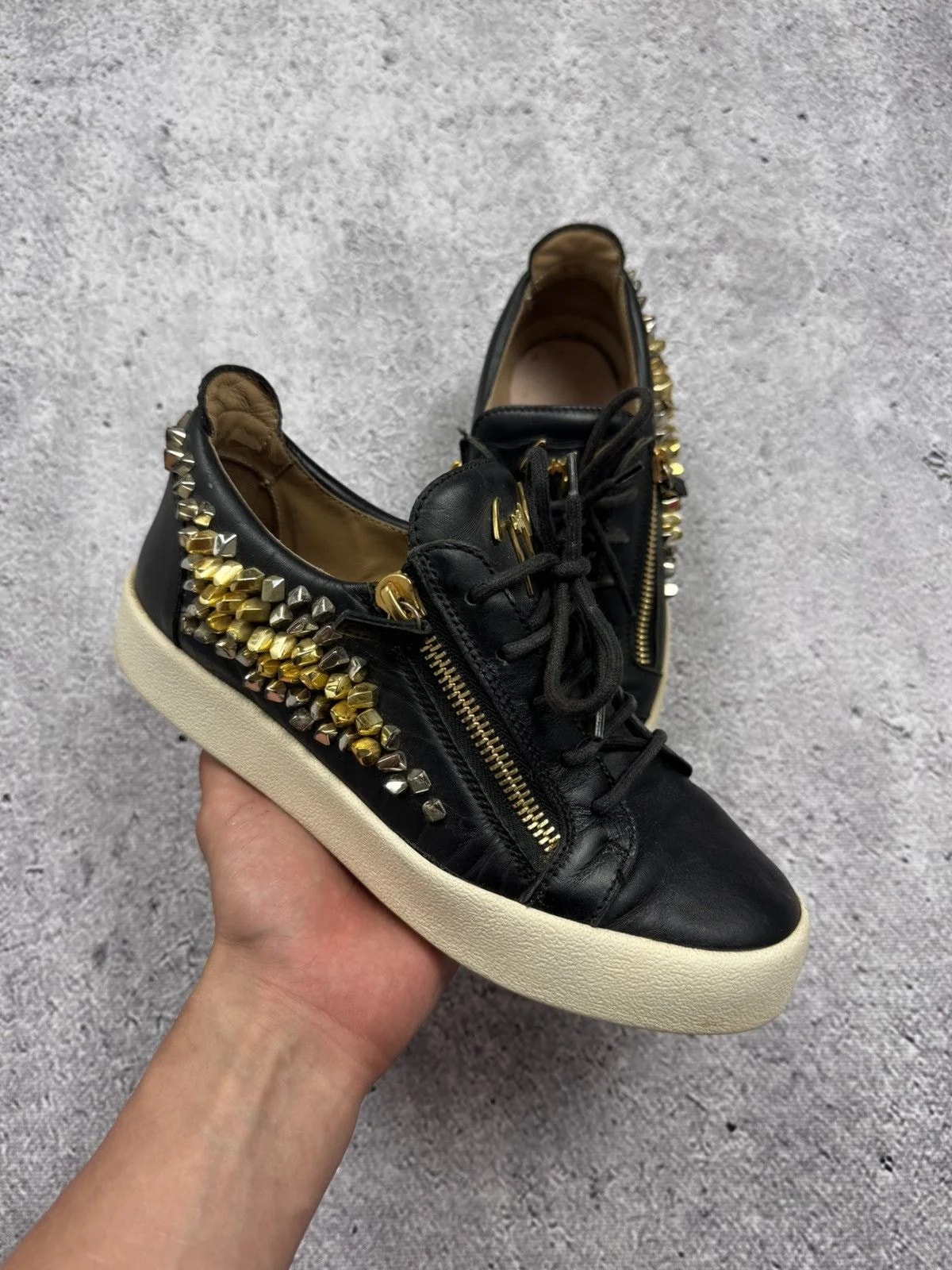 Giuseppe Zanotti — Giuseppe Zanotti Studded Lowtop — Sneaker — resale
