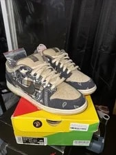 Travis Scott — Travis Scott SB Dunk — Sneaker — resale