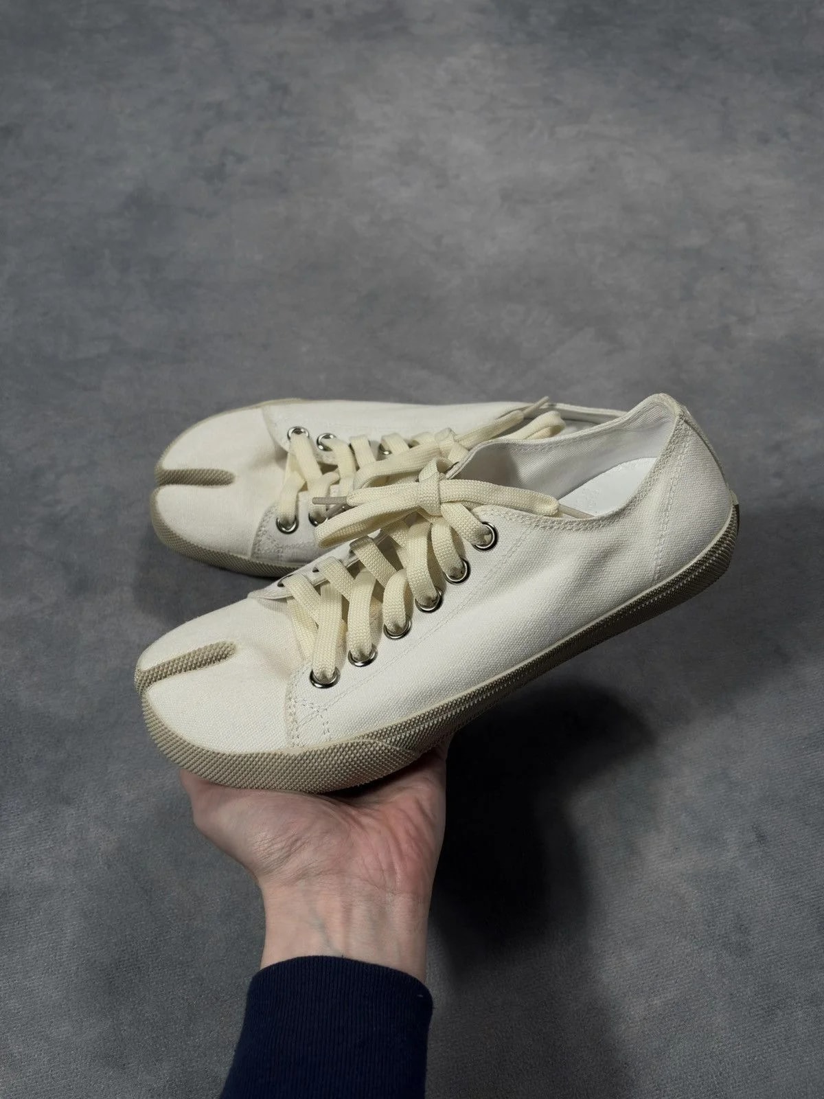 Maison Margiela Tabi Archive Logo