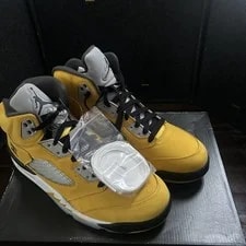 Air Jordan — Size 10.5 - Air Jordan 5 Retro T23 2025 Tokyo — Sneaker — resale