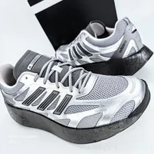 Adidas — Adidas US 12 Swirlfoam 00 Retro Adizero Aruku JS3712 New — Sneaker — resale