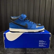 Nike SB — Nike SB Dunk Mid - - 4377 — Sneaker — resale