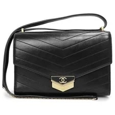 Chanel — Chanel Chevron Medal Flap V-Stitch A57491 Y33278 94305 #BCB404 — Handbag — resale